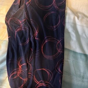 LuLaRoe Navy and Pink Circle Pattern Leggings